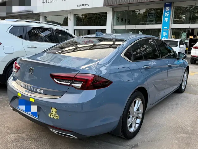 Buick Regal — Фото автомобиля 4