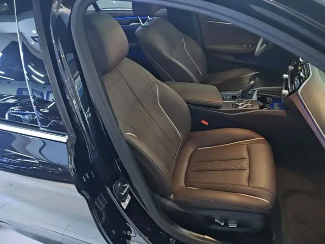 BMW 5 Series — Фото автомобиля 24