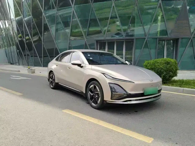 Wuling Starlight — Фото автомобиля 3