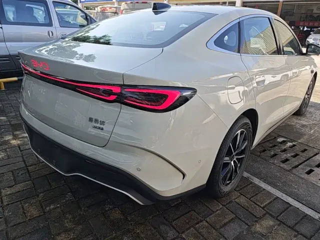 BYD Seal 06 — Фото автомобиля 6