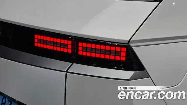 Hyundai Ioniq 5 — Фото автомобиля 8