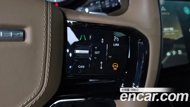 Land Rover Range Rover Sport — Фото автомобиля 3