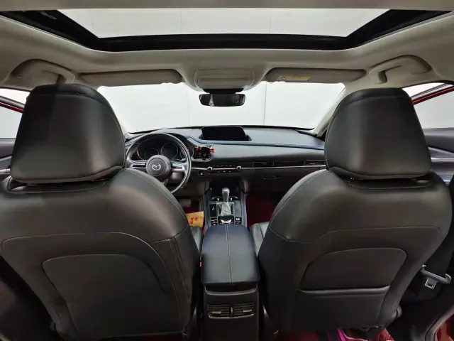 Mazda CX-30 — Фото автомобиля 10