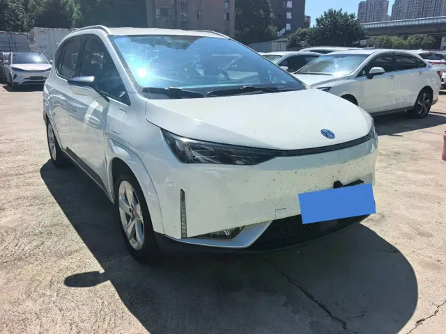 Hycan Z03 — Фото автомобиля 3