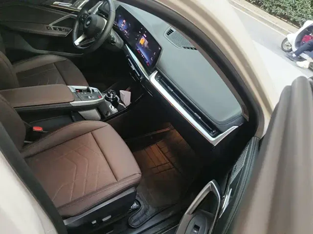BMW X1 — Фото автомобиля 13
