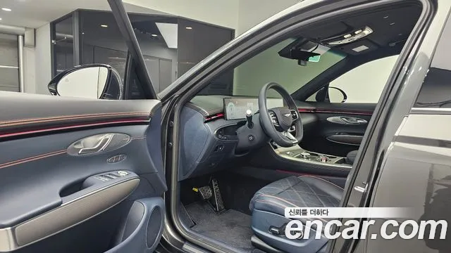 Genesis GV70 2.5T Бензин 2WD — Фото автомобиля 9