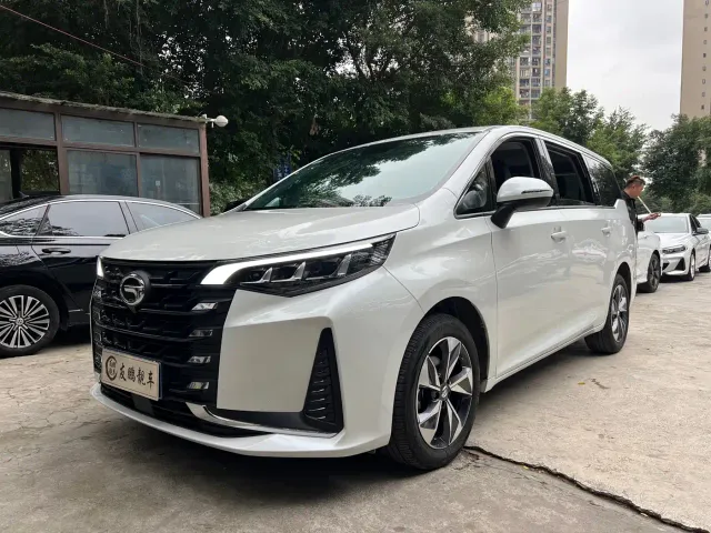 Фотография автомобиля — GAC Trumpchi M6