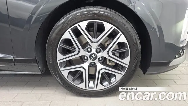 Hyundai Grandeur GN7 — Фото автомобиля 6