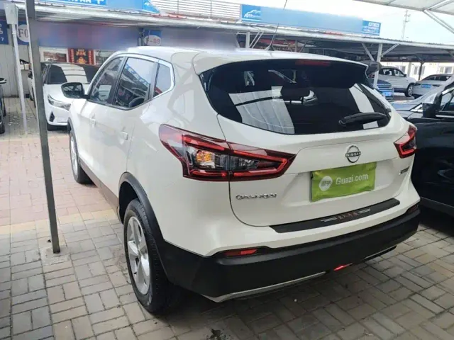 Nissan Qashqai — Фото автомобиля 4