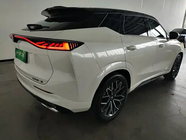 Changan UNI-Z — Фото автомобиля 6