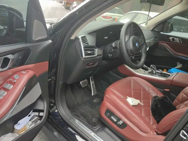 BMW X5 — Фото автомобиля 12