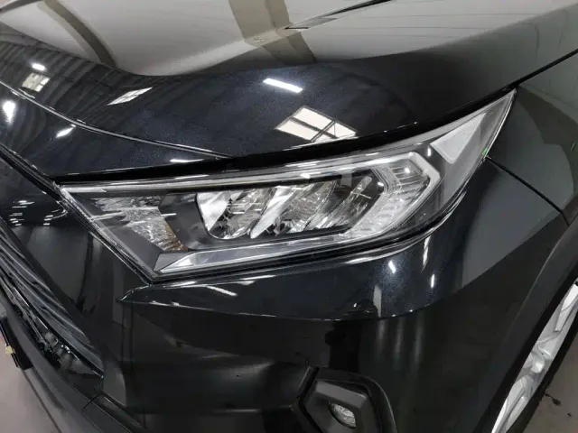 Toyota RAV4 — Фото автомобиля 7