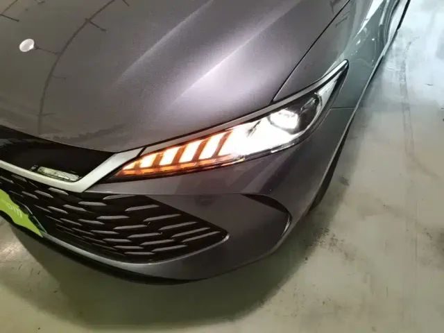 BYD Qin PLUS — Фото автомобиля 23