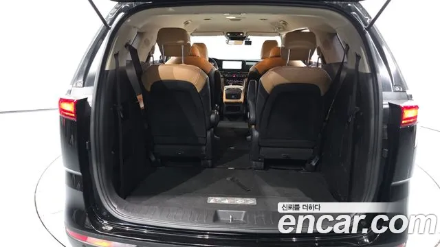 Kia Canival Carnival 4 поколение Бензин 9 мест Prestige — Фото автомобиля 20