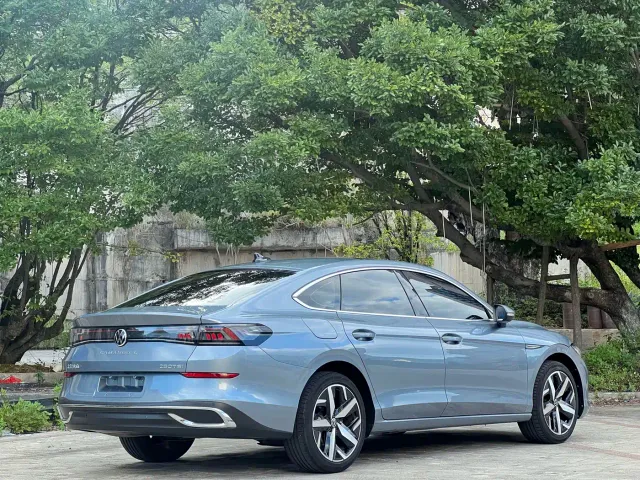 Volkswagen Lamando — Фото автомобиля 15