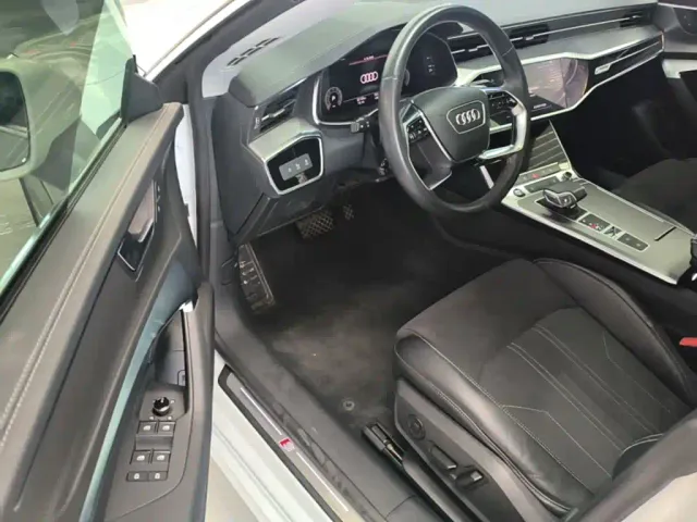 Audi A7L — Фото автомобиля 15