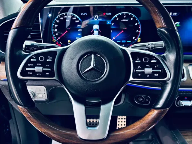 Mercedes-Benz GLS-Class — Фото автомобиля 5