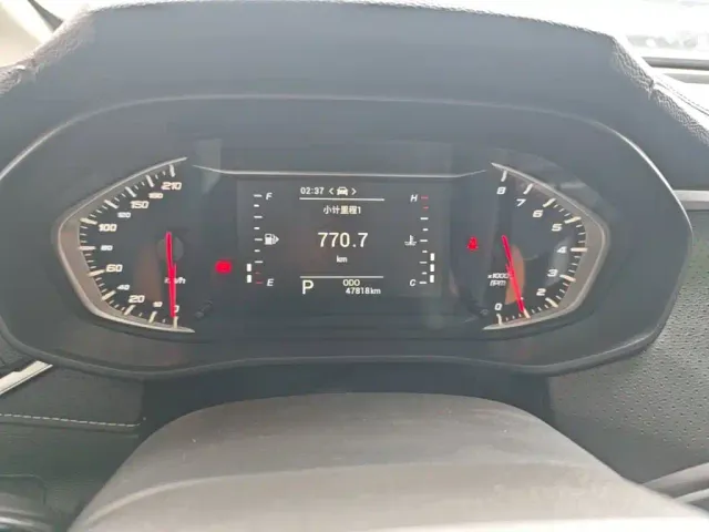 Maxus G50 — Фото автомобиля 11