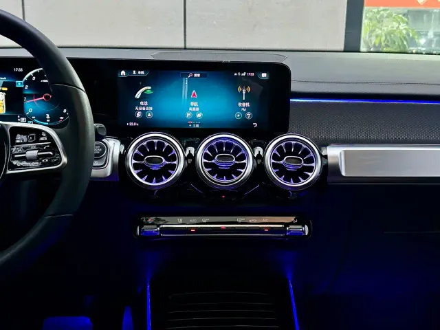 Mercedes-Benz GLB-Class — Фото автомобиля 14