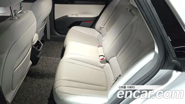 Hyundai Grandeur GN7 — Фото автомобиля 12