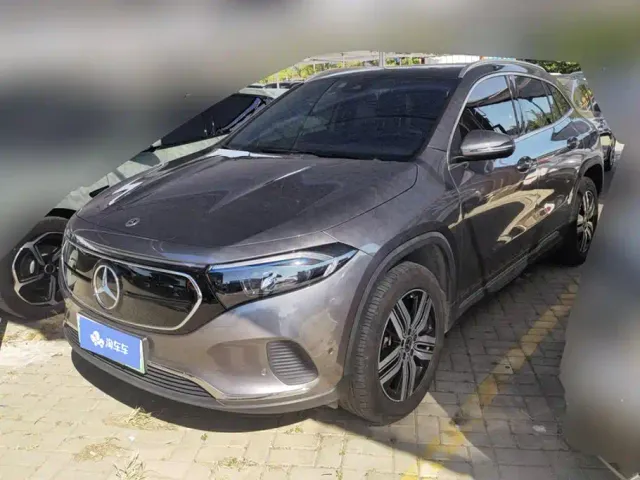 Фотография автомобиля — Mercedes-Benz EQA