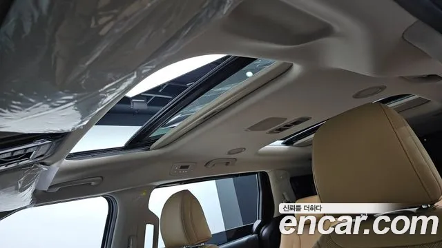 Kia Carnival Generation 4 — Фото автомобиля 24