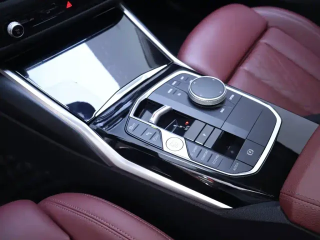 BMW 3 Series — Фото автомобиля 12