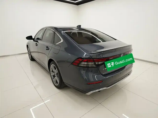 Honda Accord — Фото автомобиля 4