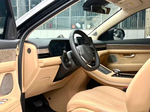 Aito M7 — Фото автомобиля 6