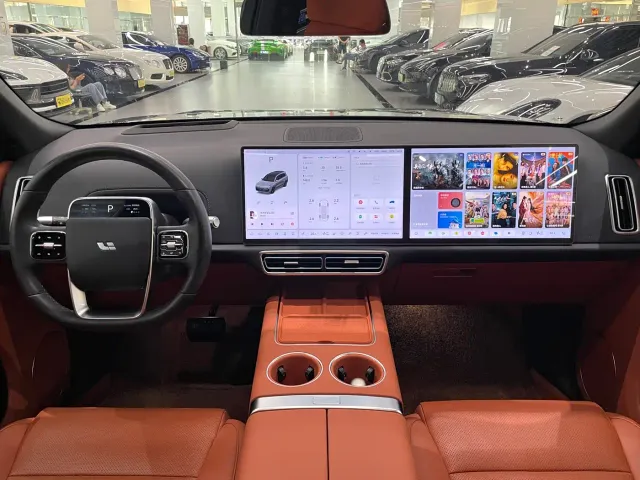 Li Auto L9 — Фото автомобиля 4