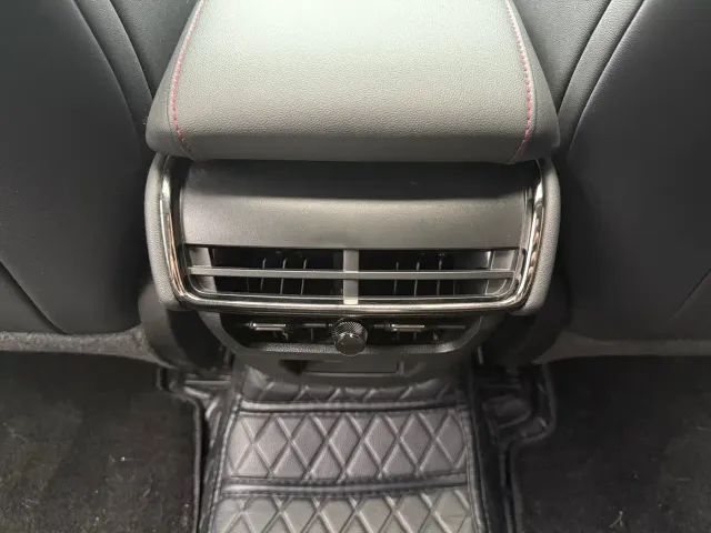 Ford Mondeo — Фото автомобиля 16