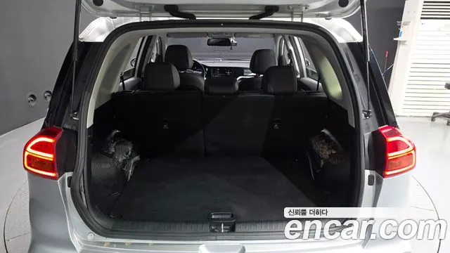 Kia Niro — Фото автомобиля 26