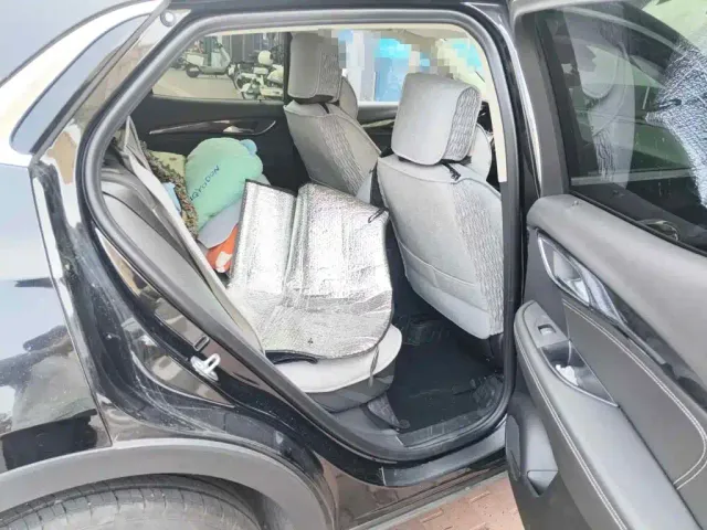 Buick Envision S — Фото автомобиля 11