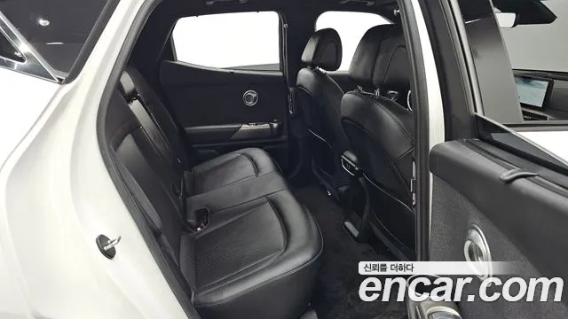 Genesis GV60 — Фото автомобиля 18