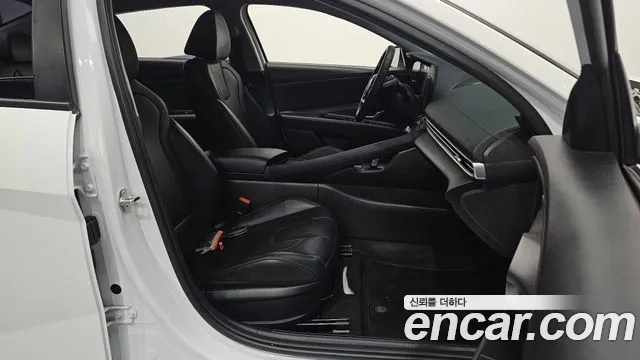 Hyundai Avante CN7 — Фото автомобиля 26