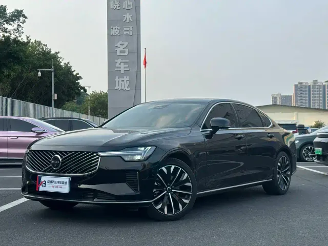 Volvo S90 — Фото автомобиля 7