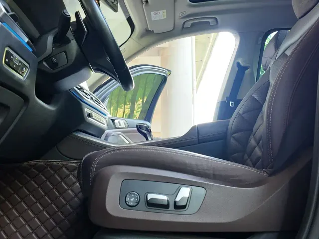 BMW X5 — Фото автомобиля 6