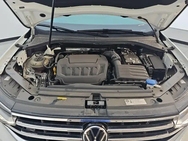 Volkswagen Tiguan L — Фото автомобиля 10