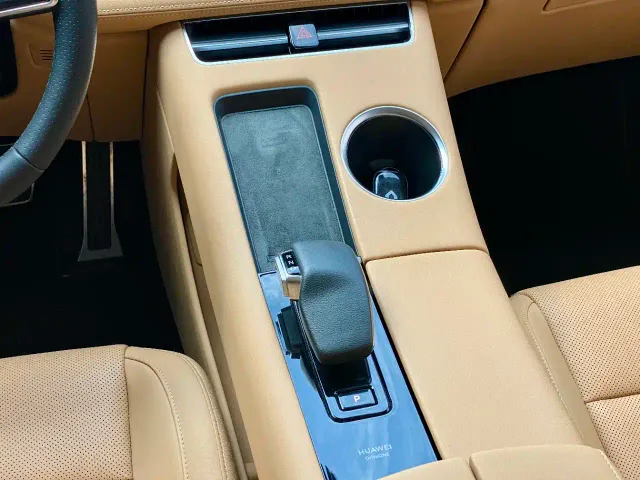 Aito M5 — Фото автомобиля 19