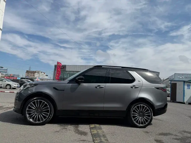 Land Rover Discovery — Фото автомобиля 4