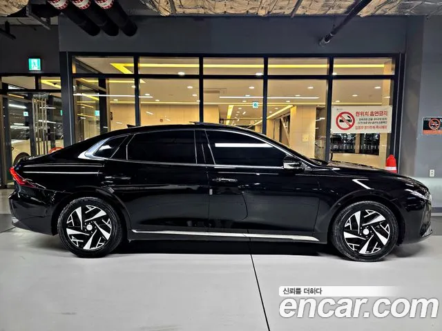 Hyundai Grandeur (New) Hybrid — Фото автомобиля 3