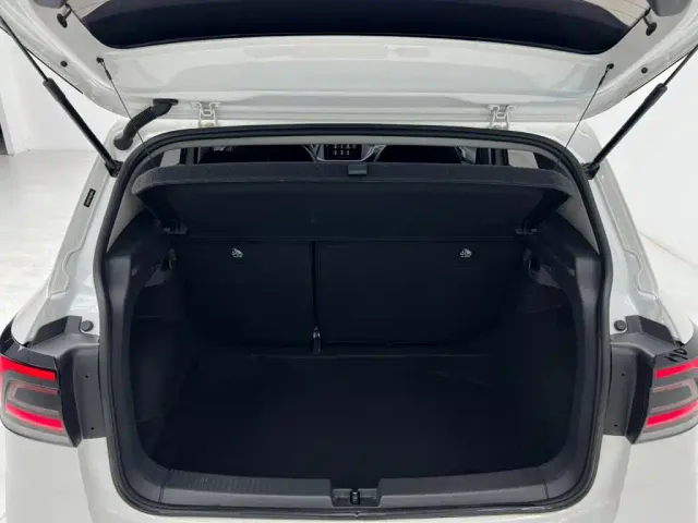 Volkswagen T-Cross — Фото автомобиля 16