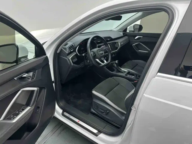 Audi Q3 — Фото автомобиля 10
