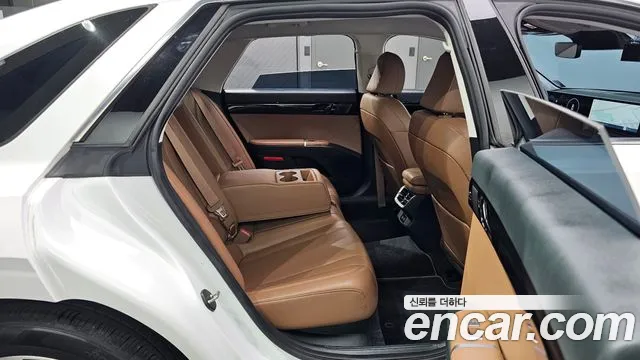 Hyundai Grandeur GN7 — Фото автомобиля 17