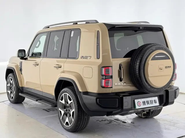 iCAR V27 — Фото автомобиля 11