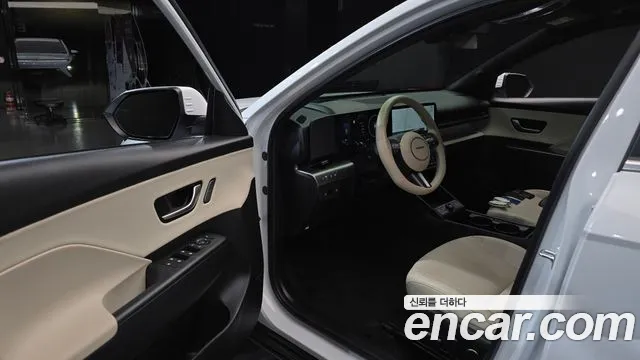 Hyundai Kona SX2 — Фото автомобиля 10