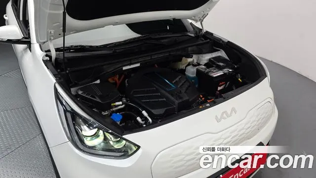 Kia Niro — Фото автомобиля 6