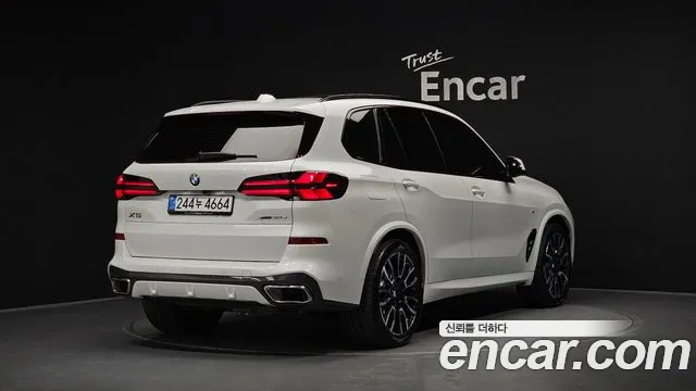 BMW X5 — Фото автомобиля 2