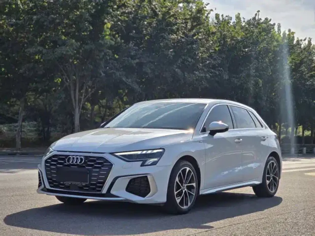 Фотография автомобиля — Audi A3