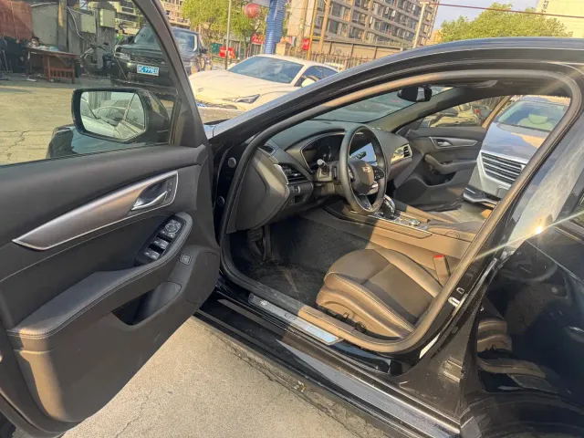 Cadillac CT5 — Фото автомобиля 9